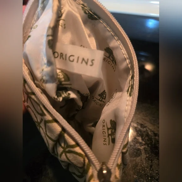 NEW Origins Stylish Green and Cream Patterned Cosmetic Bag - Picture 5 of 6